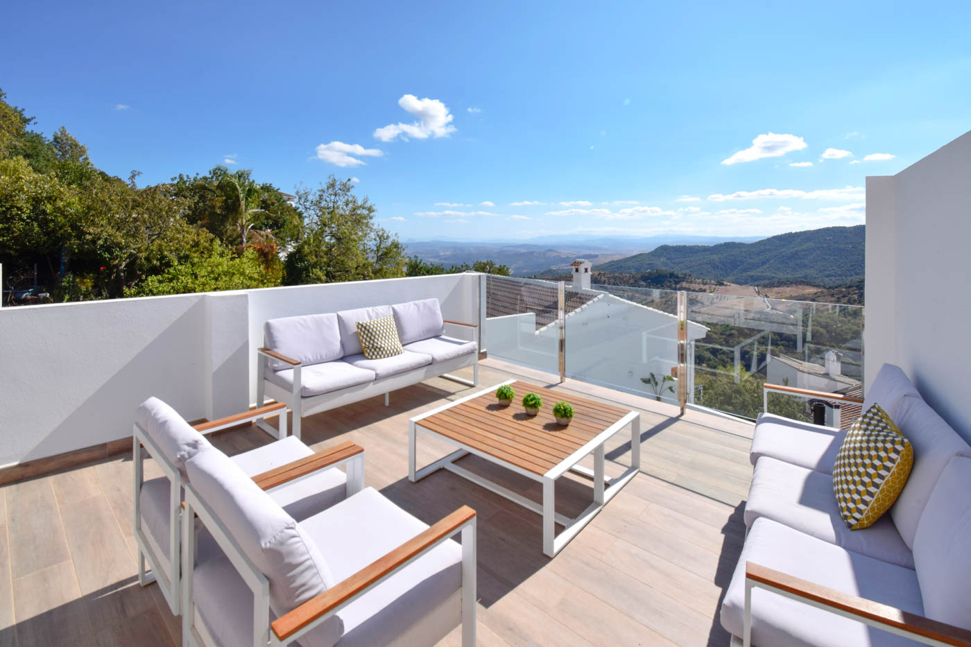 Encontraras sitios al sol y a la sombra